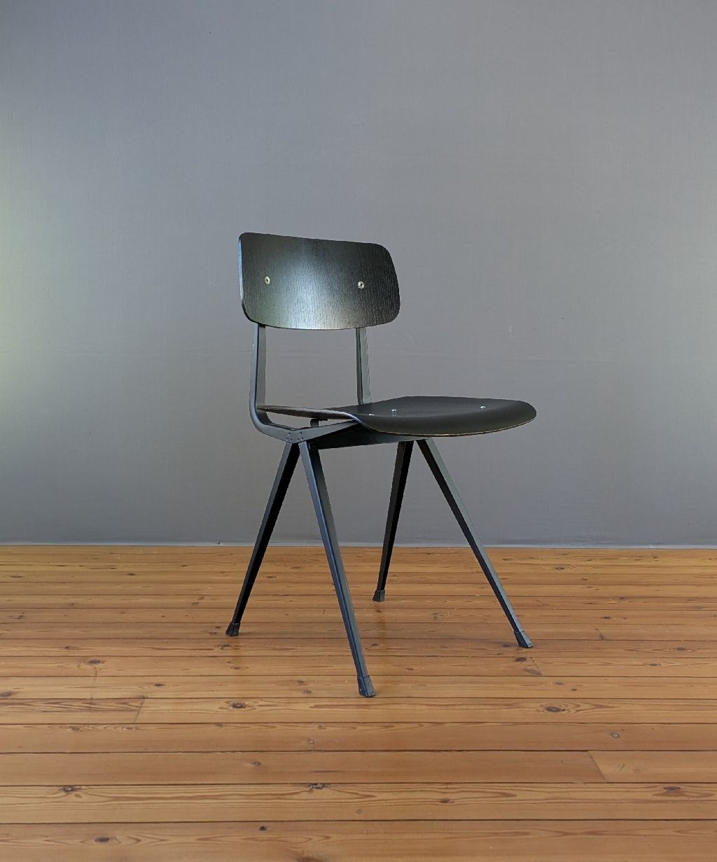 Chaises RESULT design FRISO-KRAMER – Image 5